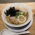 ダシと麺 くじら - 