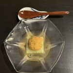 土家 - おくらを練り込んだ蕎麦どうふ  雲丹のペースト