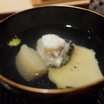 神楽坂 石かわ - お椀 鱧しんじょ 鮑 2014.10.1x