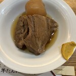 牛たん料理 閣 - 酒注文でお通しになる　牛タン角煮