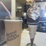 イオマコーヒーロースターズ - 料理写真:アイスコーヒーLサイズとソフトクリームを購入^_−☆