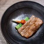 USHIGORO S. SHINJUKU - 特選ロース ~香味野菜と梅キムチ~