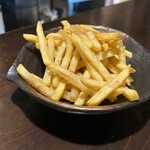 いつらく - アンチョビフライドポテト