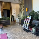 HL Peninsula Restaurant - 