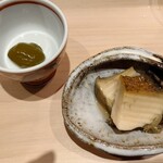 すし 良月 - 茨城の鮑（肝と和歌山の白味噌のソース）