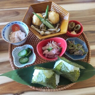 おむすび六丁屋珈琲cafe_1