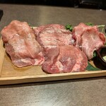厚切り牛タン 焼肉一心たん助 - 『上タン塩 黒』
