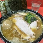 ラーメン 杉田家 本店 - チャーシュー麺+味玉