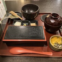 銀座 玉ゐ - 箱めし(小箱)(焼き上げ)