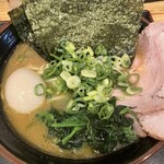 ラーメン見田家 - 特製（並）950円