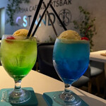 시샤 카페＆다트바 C.STAND 이케부쿠로 서구치 에키마에점