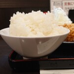 とんかつ とん吉 - 