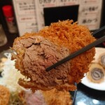 とんかつ とん吉 - 