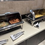 Toyoko Inn Frankfurt am Main Hauptbahnhof - 1日目/麺類、ソーセージ、スクランブルエッグ
