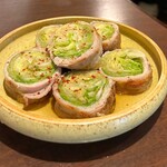 酒呑気 びんご - 豚バラのレタス巻き