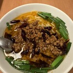 食べ放題 餃子や - ニラ入り台湾ラーメン　メニューに唐辛子マーク2個ついていたけど、辛さもスープのコクもイマイチ