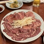 焼肉 三宝苑 - ツラミ、特上タン塩