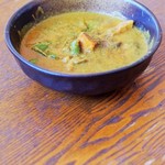 食堂インド - サブジマサラ（野菜とホウレン草ソース）