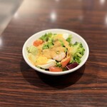 ガスト - 海老アボカドとケールのサラダ（S)コブドレッシング