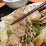 日高屋 - 肉野菜炒め　タレ？汁？も旨い！野菜シャキシャキ❣️