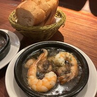 スペイン料理 La Cazuela 三ノ宮 ミント神戸店 - アヒージョ スペイン料理 La Cazuela 三ノ宮 ミント神戸店 - アヒージョ