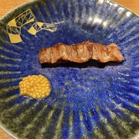 焼肉 うしみつ 恵比寿本店 - 厳選燻製和牛 ~粒マスタード〜