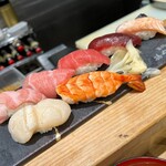 築地 孫右衛門 - 