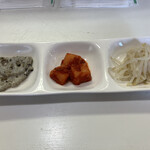 韓国家庭料理 レインボー食堂 - 