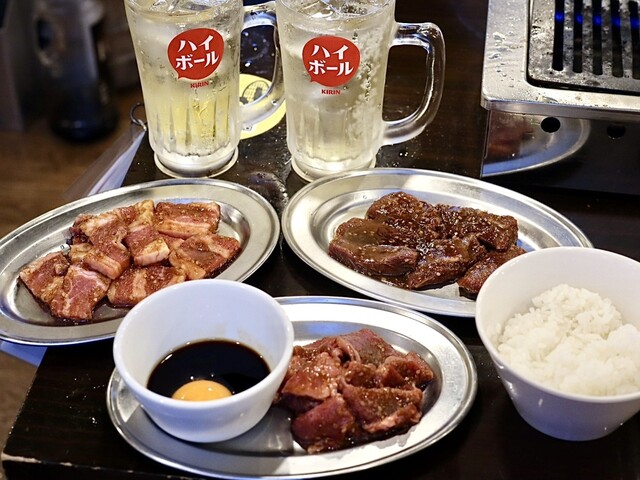 Taishu Horumon Yakiniku Kemuriki Kanayama Komachi Ten