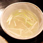 Kicchimpurasuwan - 牛タンのお供、テールスープだろうか？ 塩味を抑えると、より良いだろう