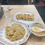 餃子の王将 - 