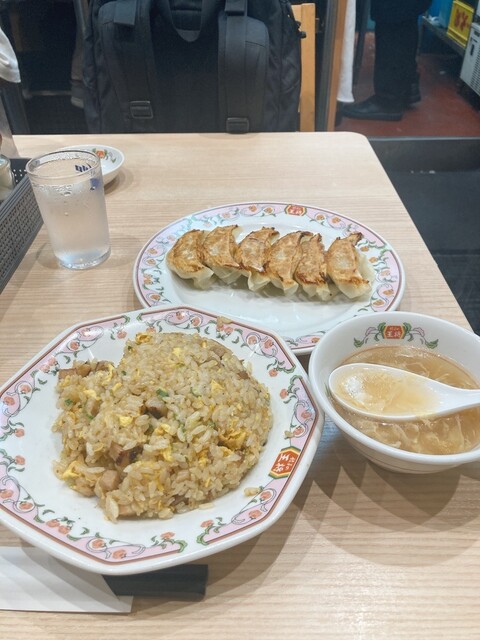 Gyoza no Osho Shinbashi Ekimae Ten photo 5