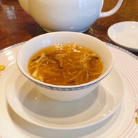 萬珍樓 本店 - サンラータンスープ