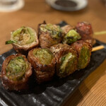 炭火焼き らくざ - みんなでシェアしても、ボリュームがあるので…
2人で1本でも満足感あります♪( ´▽｀)