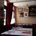 フチテイ ア ヴ - 予約席は準備万端です。