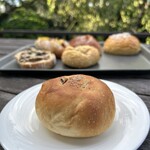 ガストロノームベーカリー - 黒豆ぱん
