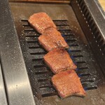 焼肉 ジャンボ - 