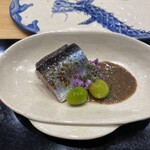 鮨旬美西川 - 秋刀魚炙り肝醤油