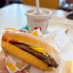 マクドナルド 寝屋川ライフ店 - 