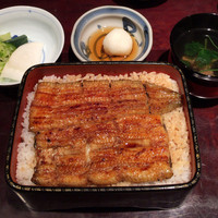 五代目 野田岩 麻布飯倉本店 - 萩3800円、香の物、大根おろし、肝吸い付き
