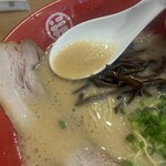 豚骨らーめん 福の軒 大宮店 - くどくなく、熱々スープ