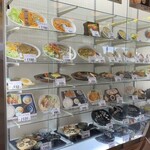 マルカンビル大食堂 - メニュー豊富です