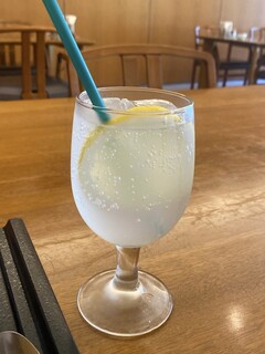 Naka Karuizawa Country Club Restaurant - Lemon Squash