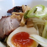 油そば（たまり味）＋燻製玉子半分（食べログクーポンサービス）