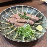 ホルモン双葉 - エンガワ刺し