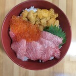 魚菜小売市場 - マグロのほほ肉、イクラとウニ丼