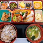 あい菜食堂 - メイン色々おかず・十六穀米ご飯