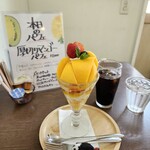 てんとう虫。 - 5月にいただいた厚切りマンゴーパフェ(^^)
