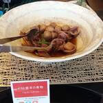 ベイクオーレ - イカと里芋の煮物