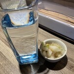 おおぐま食堂 - お水と漬物